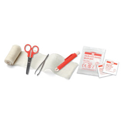 Flamingo Pet Products First aid kit. size 18 x 12 x 4 cm. for pets. Hygiene and health of the dog
