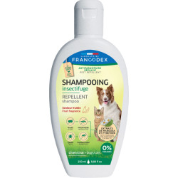 antiparasitaire Shampooing Insectifuge Fruitée Pour Chiens et Chats 250ml