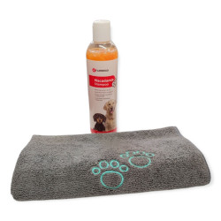 animallparadise Macadamia-Shampoo 300 ml für Hunde und Mikrofaserhandtuch. Shampoo