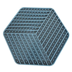 animallparadise Hexagonal lick plate, for dogs, random color Food bowl and anti-gobbling mat