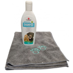Shampoing Shampoing au pin 300ml pour chien et serviette en microfibre.