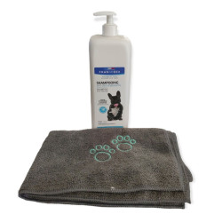 Shampoing Shampoing 1Litre Anti-Démangeaisons avec une serviette, pour chiens.