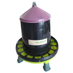 Gasco Futternapf aus recyceltem Kunststoff auf Füßen 8 kg Zufallsfarbe für Geflügel Futterhaus
