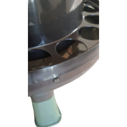 Gasco Karmnik z tworzywa sztucznego z recyklingu na nogach 8 kg kolor losowy dla drobiu Mangeoire